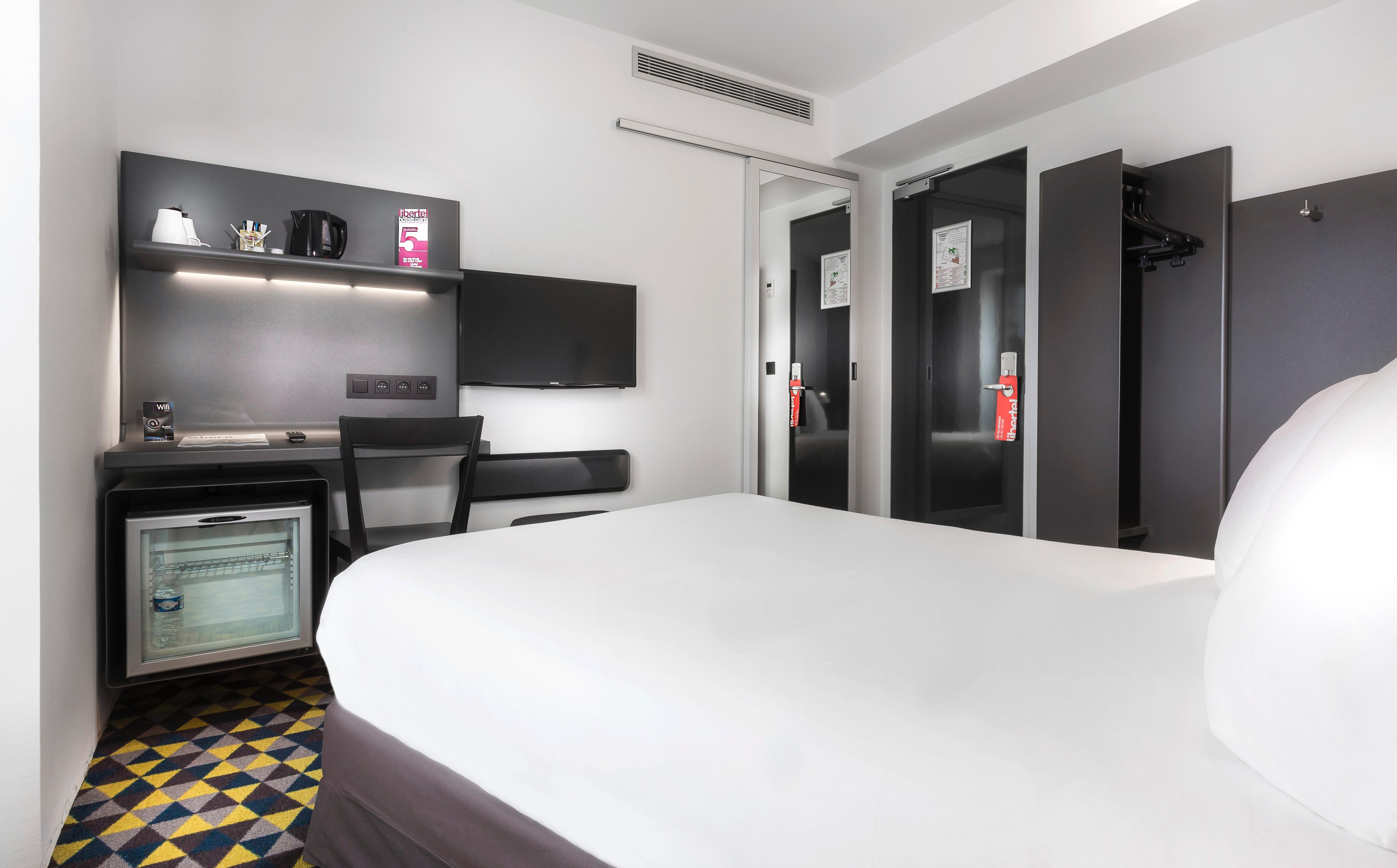 Hotel Libertel Montmartre Opéra Parigi Esterno foto