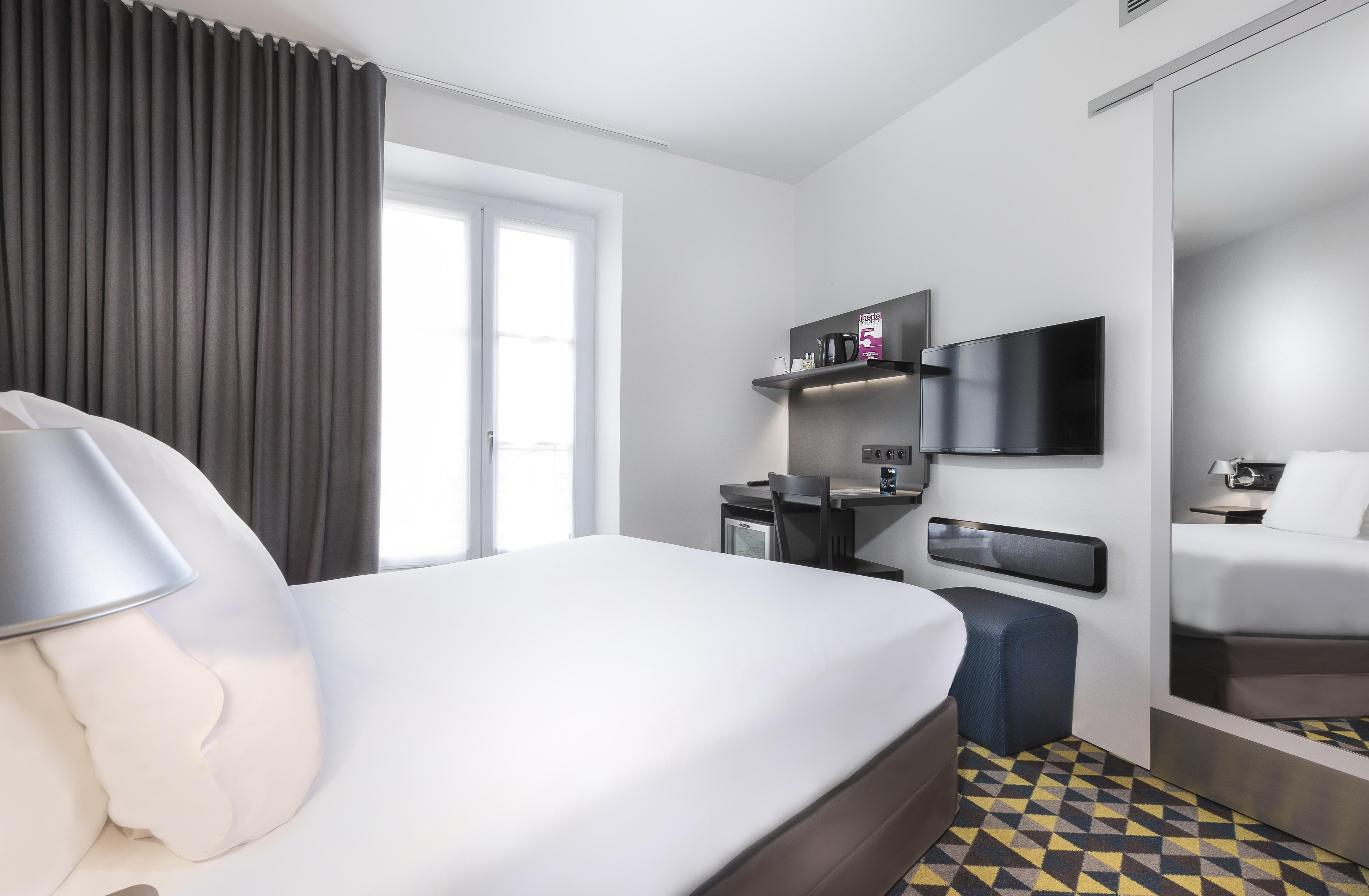 Hotel Libertel Montmartre Opéra Parigi Esterno foto